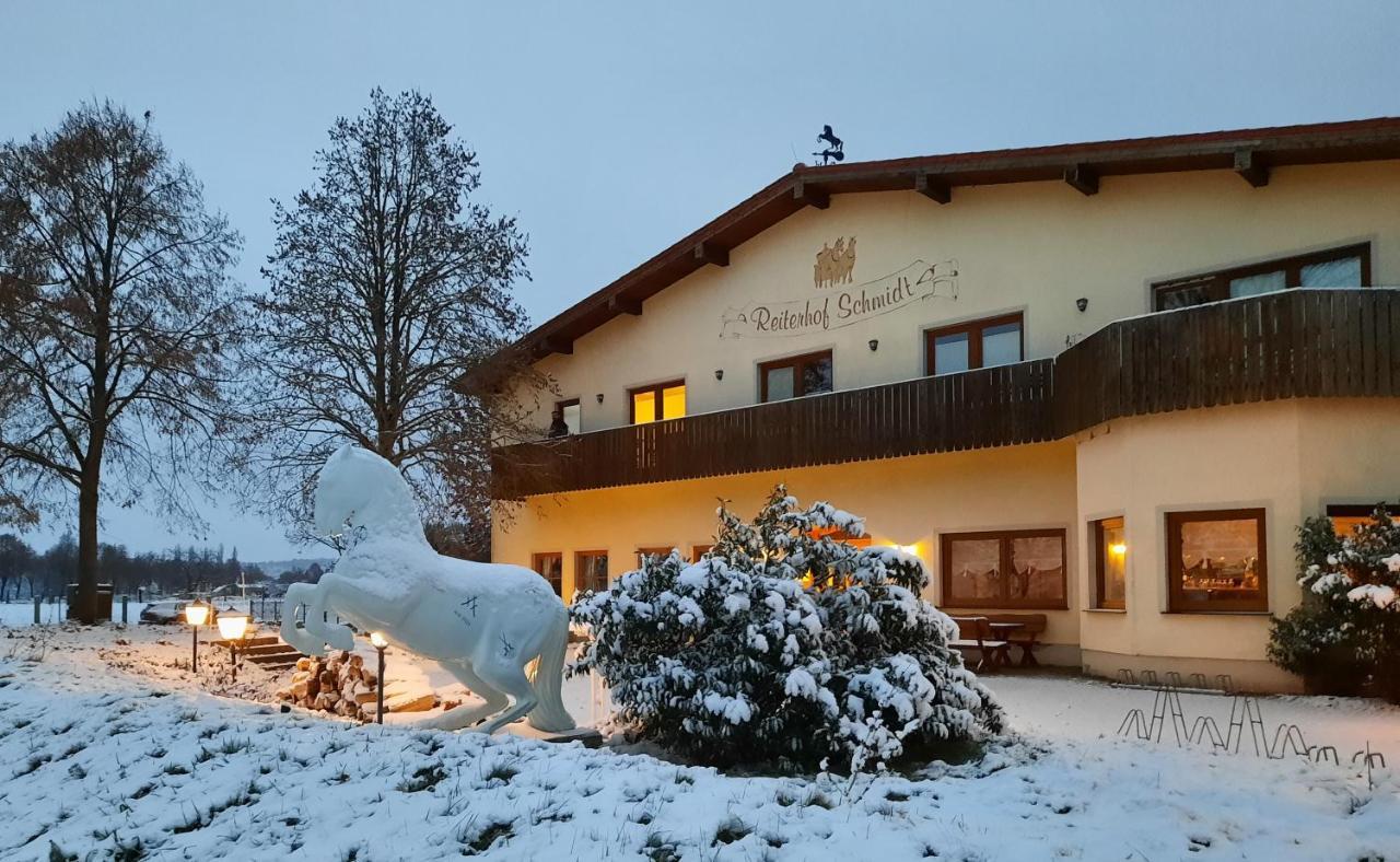Reiterhof Schmidt, Gaststaette & Pension Golk Екстериор снимка